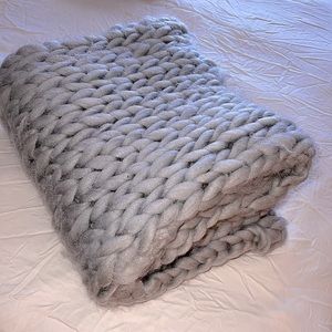 Grey Merino Wool Chunky-Knit Blanket